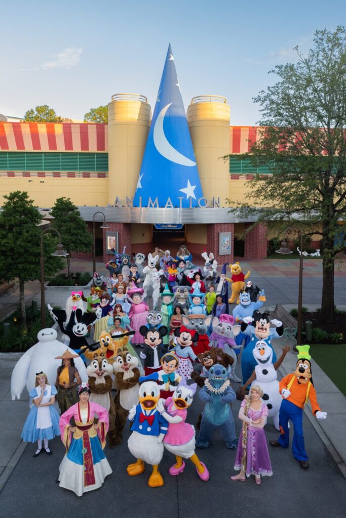 60 personagens Disney estiveram presentes quando The Magic of Disney Animation abriu