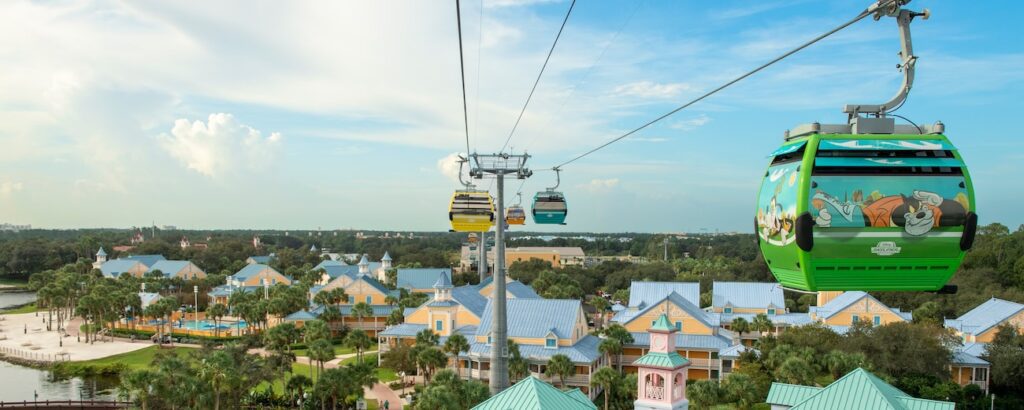 Transporte Disney World com Skyliner conecta hotéis Disney aos parques